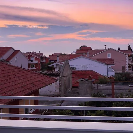 L Apartman