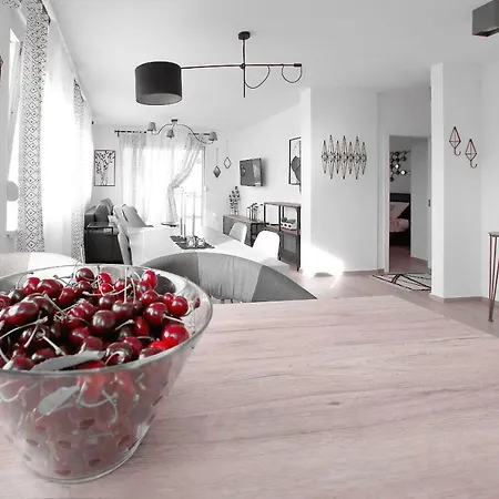 L Apartment