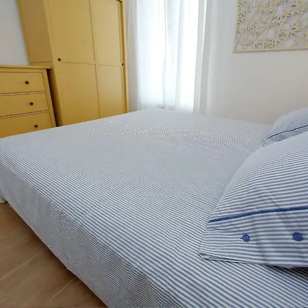 L Apartment