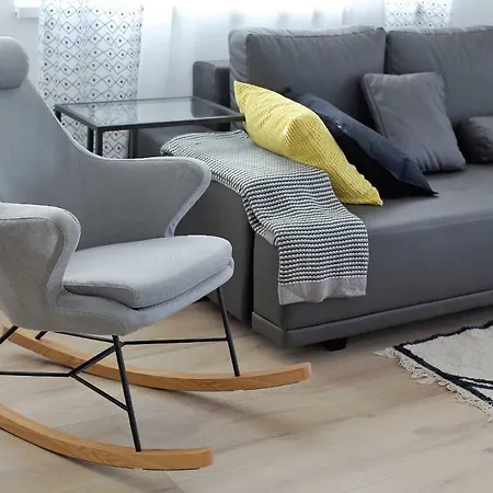 Apartment L *